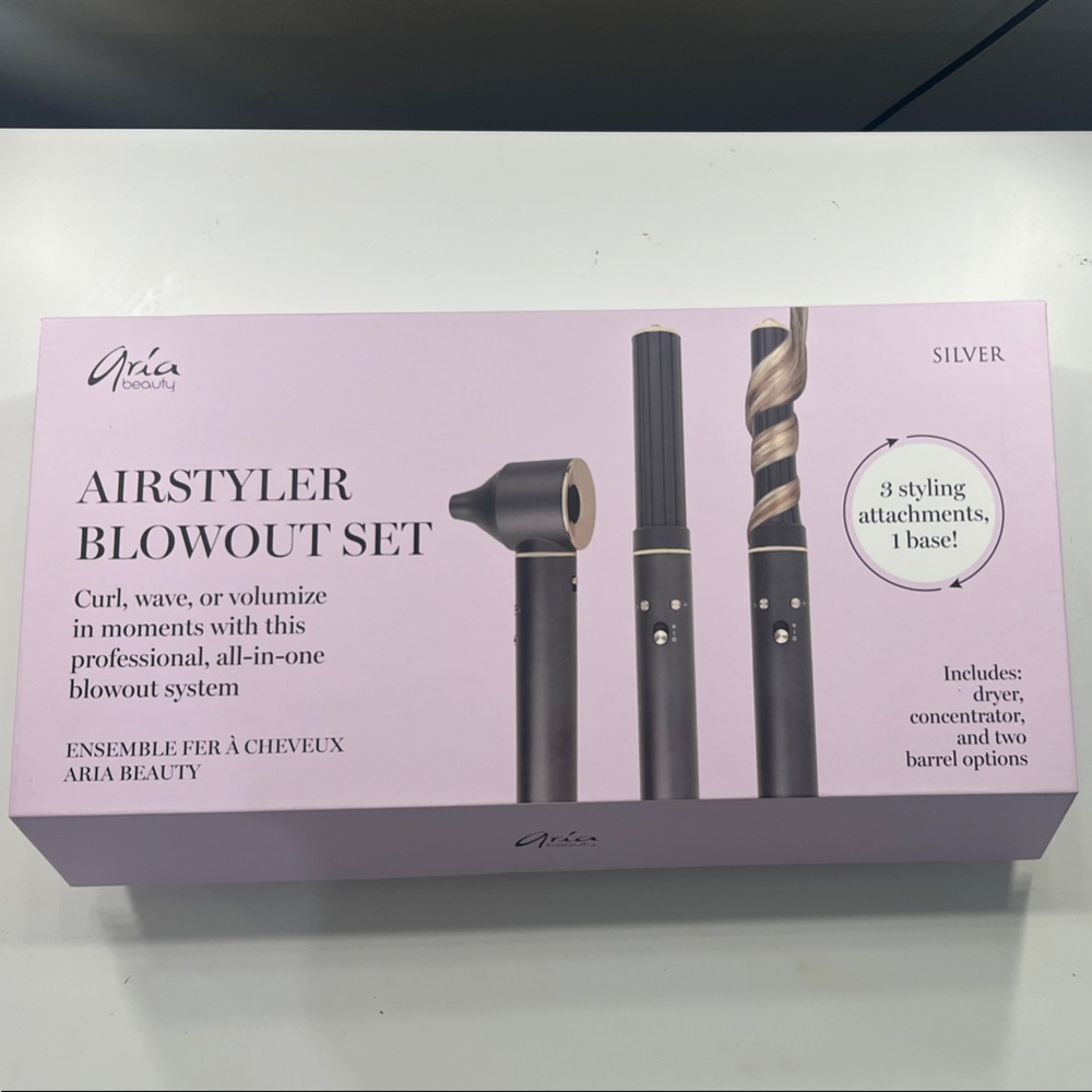 Aria Silver Airstyler Blowout Set- brand new.  Never used
